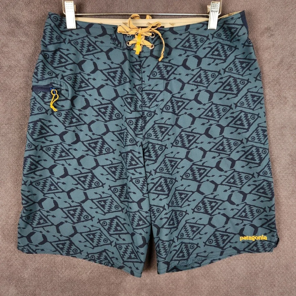 Patagonia Stretch Planing‎ Board Shorts Mens 30 Blue Geometric Fish Print 86611